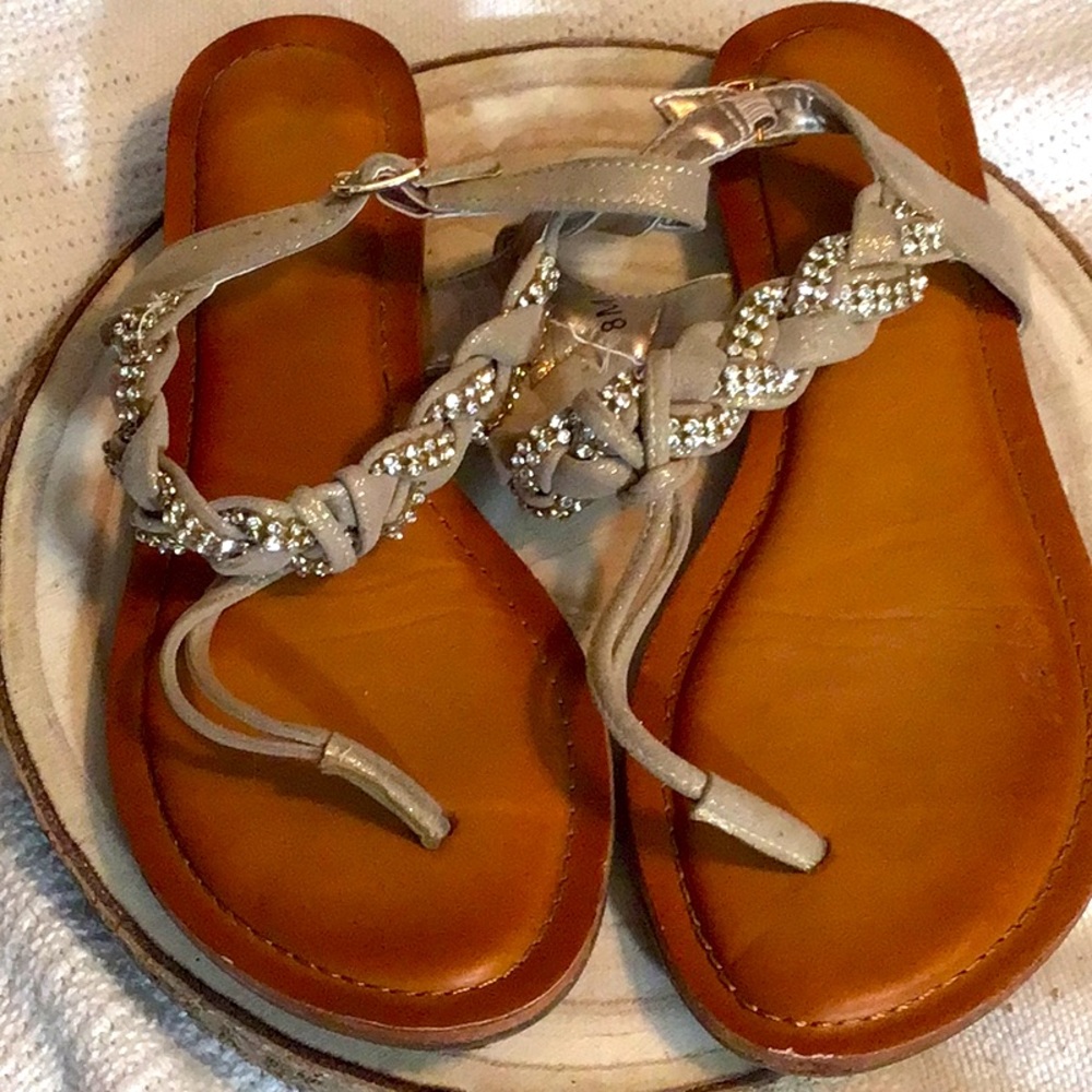 CM sandals size 8 gently worn
